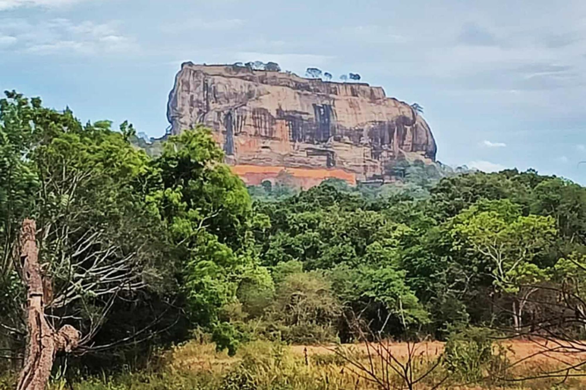 Relax Nature Villa Sigiriya Esterno foto